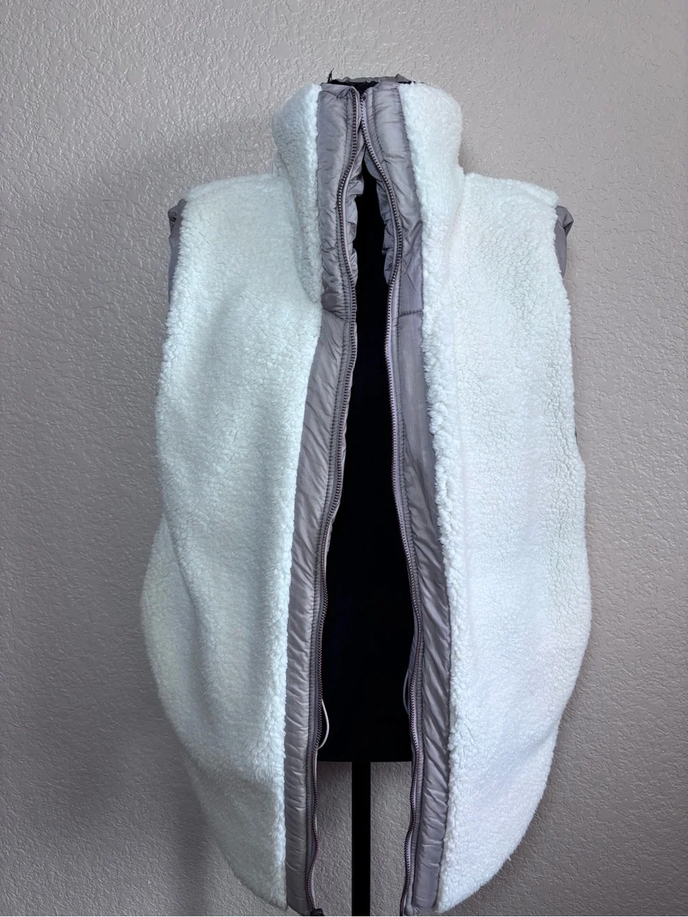 Free People Movement Venture On Reversible Puffer Vest size XS $168 NWOT